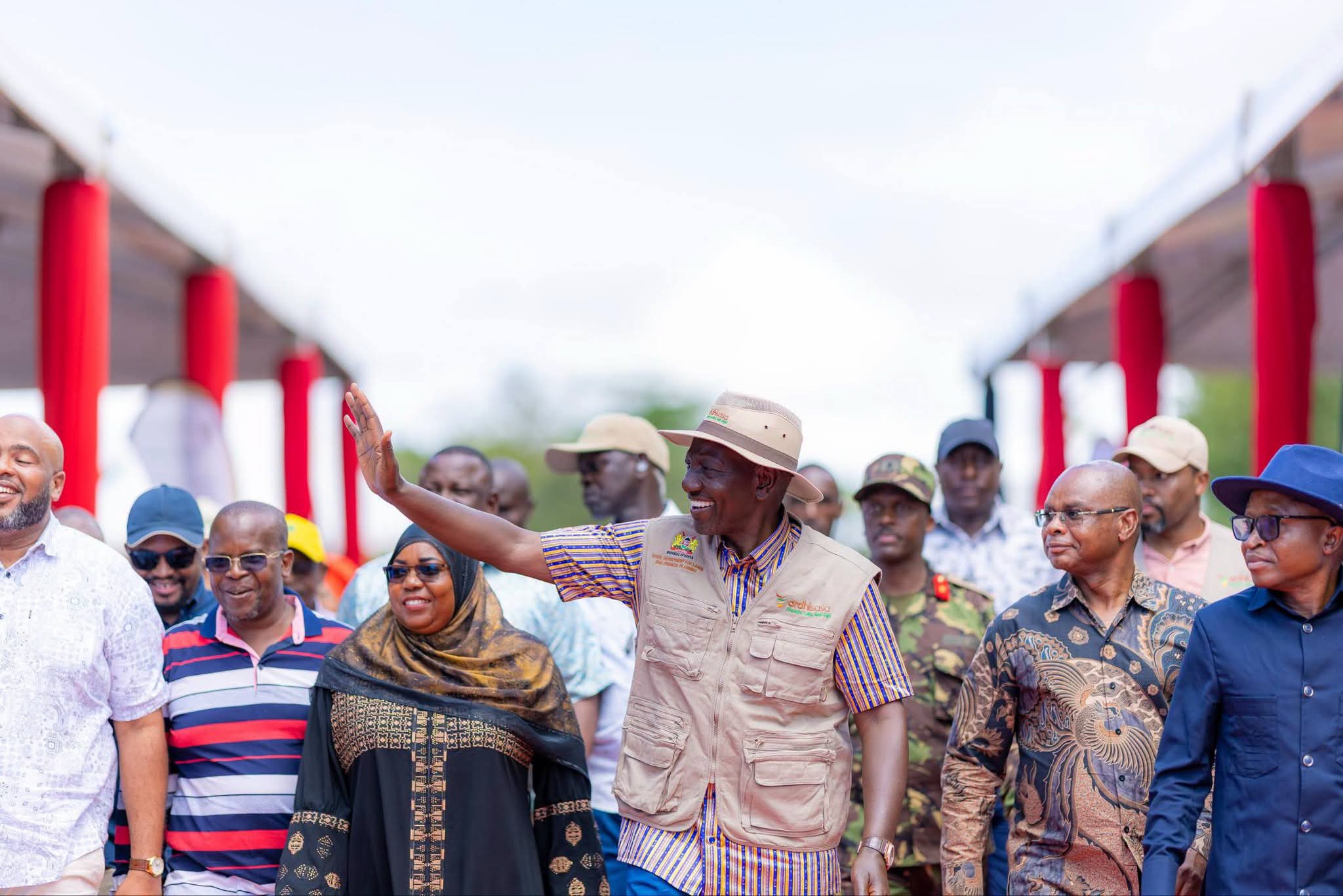 Ruto Hands Out 94,000 Title Deeds in Kwale to Solve Coast Squatter Crisis
